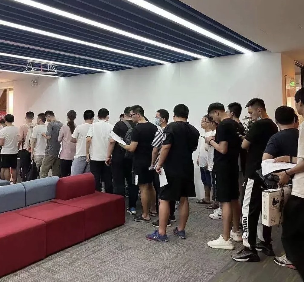 教育裁员2.jpg