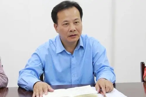 黄明瑞.jpg